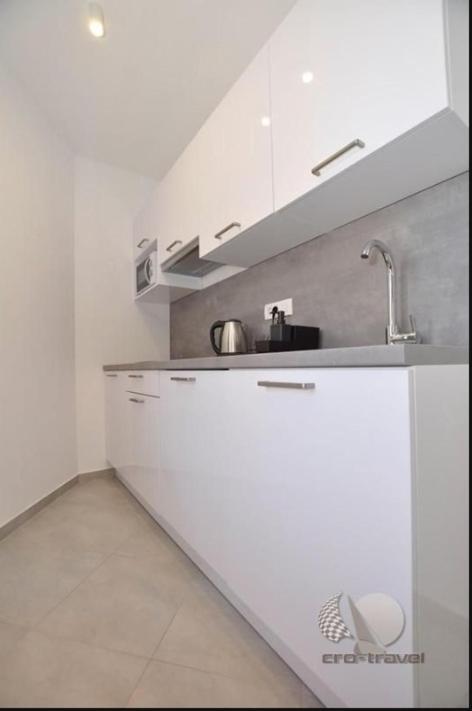 Apartmani Miranda Drasnice Exterior photo
